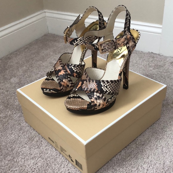 Michael Kors Shoes - Michael Kors sandals